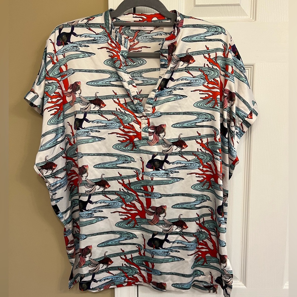 N Natori Beautiful top in Very good condition Size S, oversized